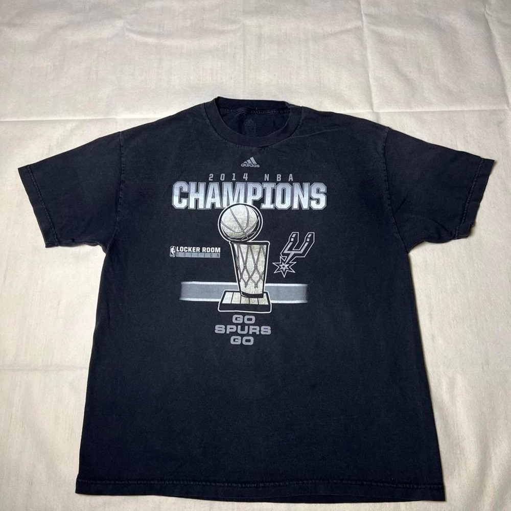 2014 NBA Champions San Antonio Spurs T-Shirt with graphic